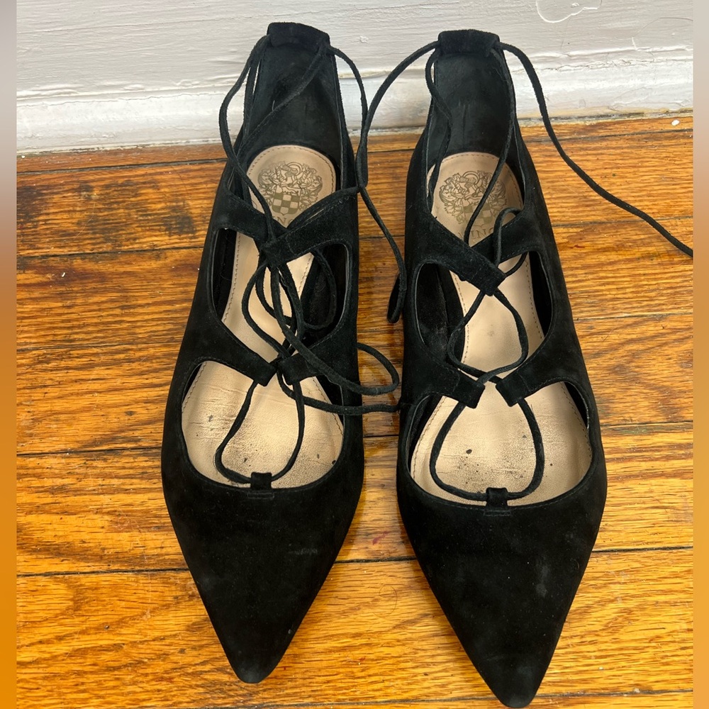 VINCE CAMUTO black suede lace up flats